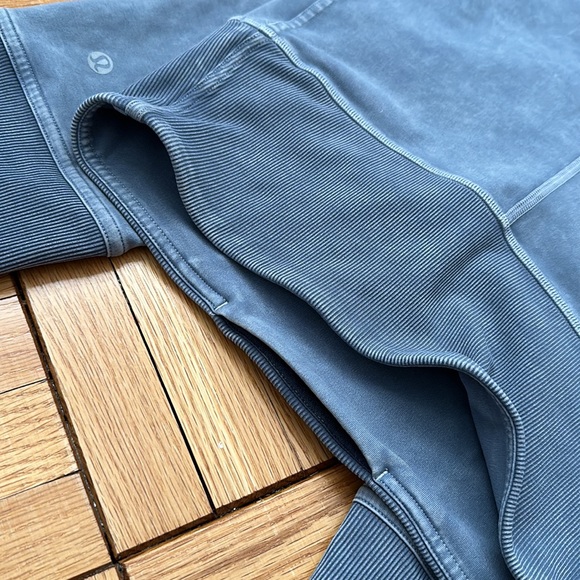 Lulu lemon leggings - Picture 4 of 4